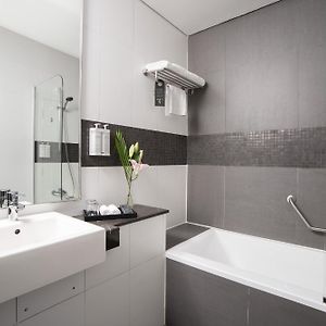 One-Bedroom Junior Suite Partial Marina View